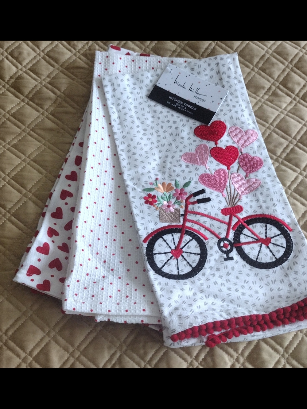 Nicole Miller Home Bicycle Heart Kitchen Towels White & Red